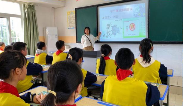 将所学知识转化为处理实践问题的能力切实守护好中小学生的心思健康